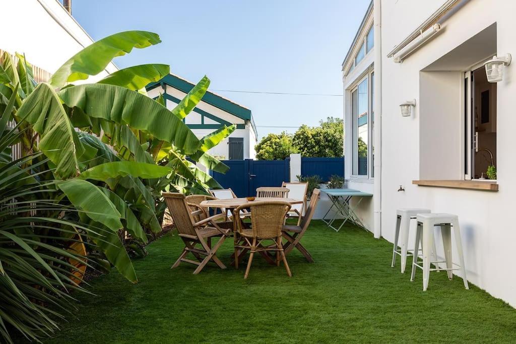 Beautiful Beach House In Front Of The Ocean Biarriz Exterior foto